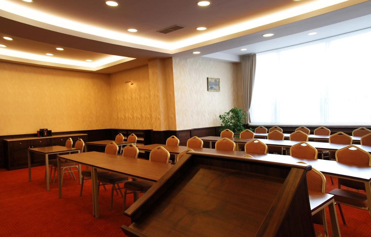 Hotel Lesana Stará Lesná 外观 照片