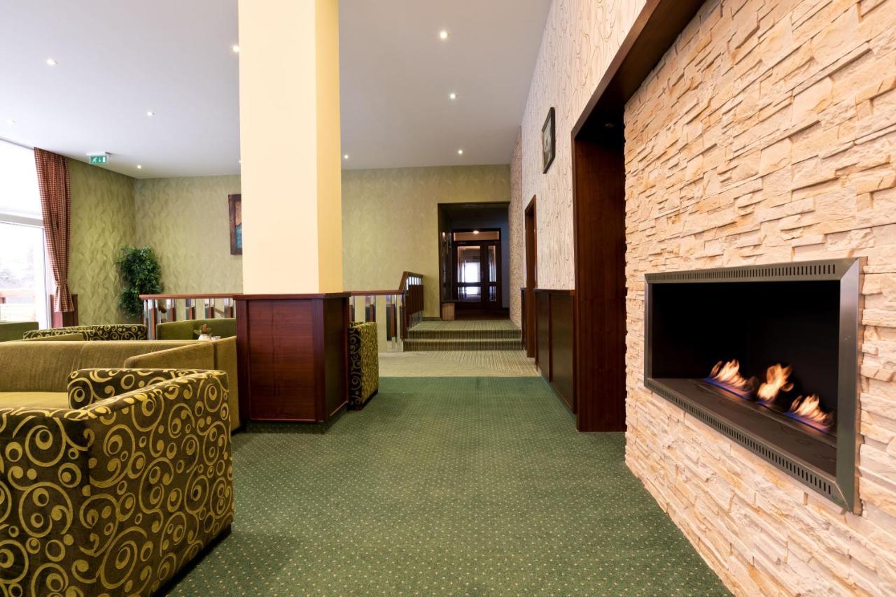 Hotel Lesana Stará Lesná 外观 照片