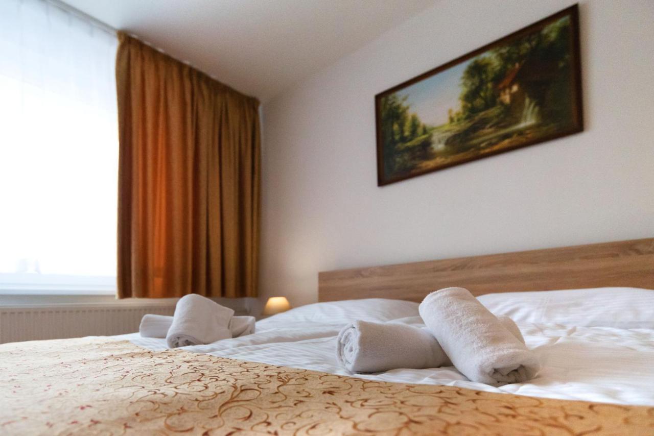Hotel Lesana Stará Lesná 外观 照片